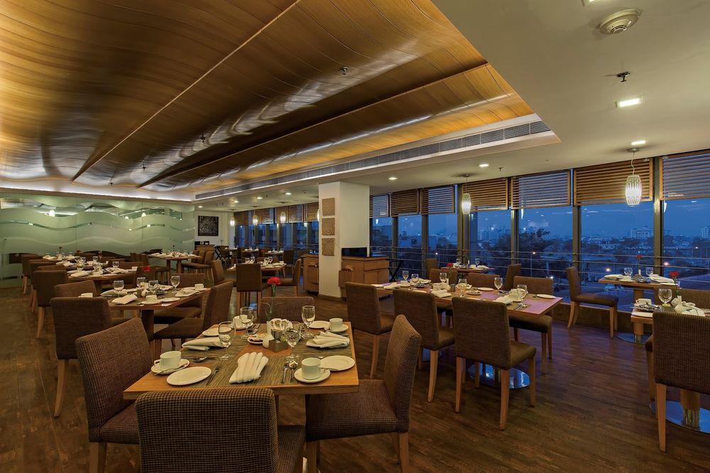 Sunday Hotel Jaipur Luaran gambar