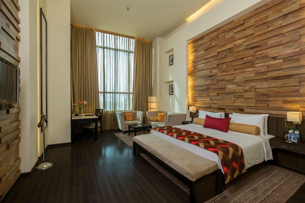 Sunday Hotel Jaipur Luaran gambar