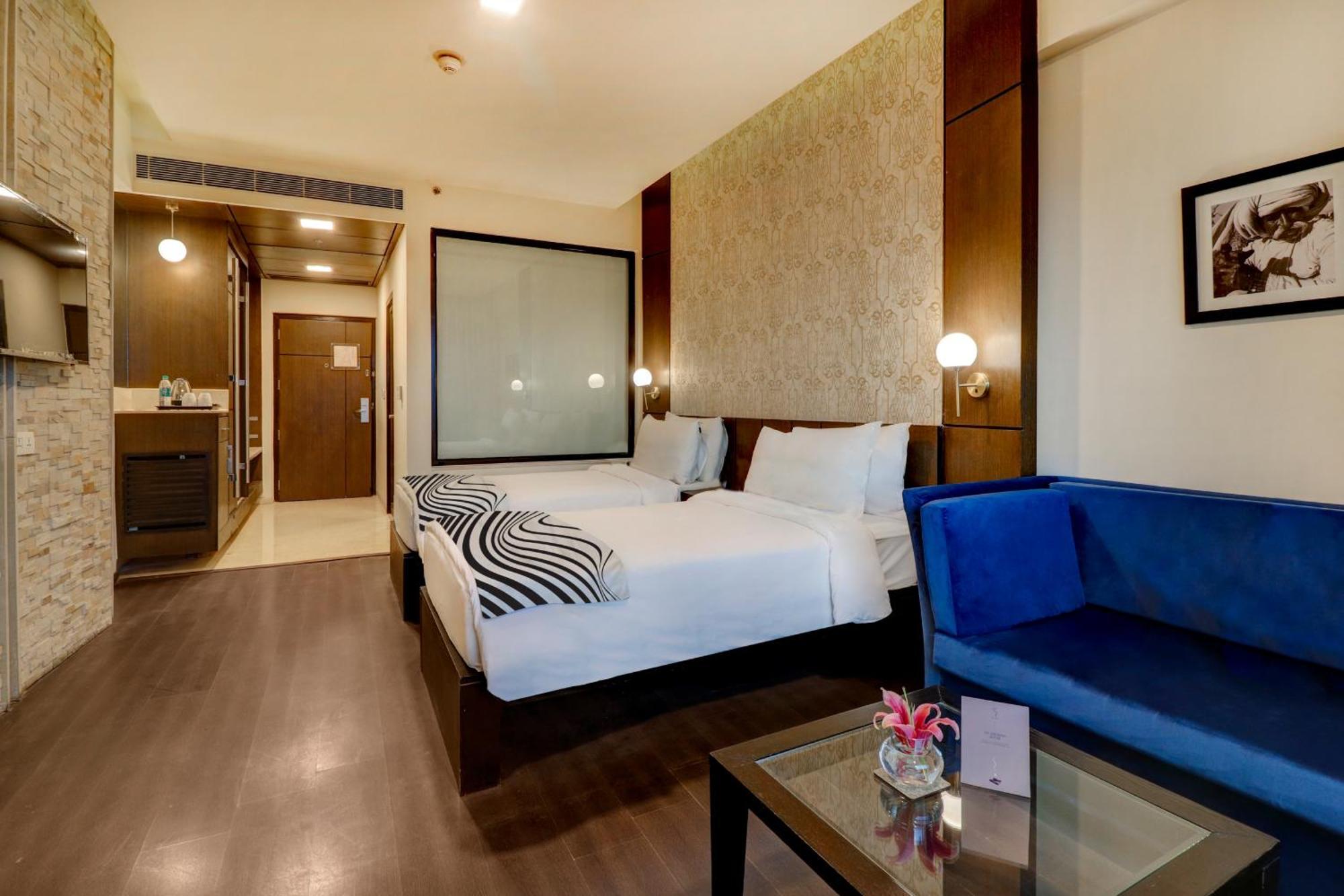 Sunday Hotel Jaipur Luaran gambar